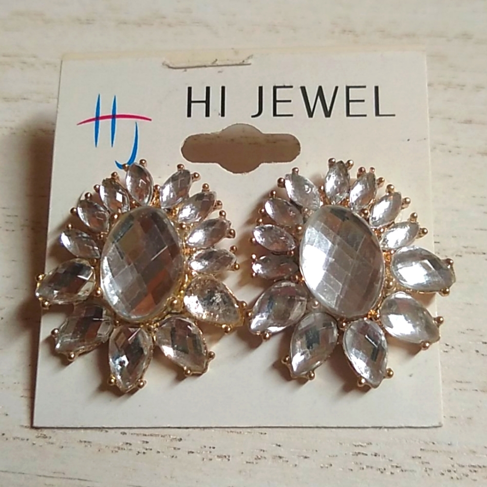 😻 3 For $15 Dressy Clear Bling Multi Stone Studs - Picture 2 of 3